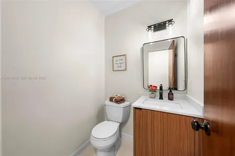 8922 SW 10th Terrace Miami FL 33174