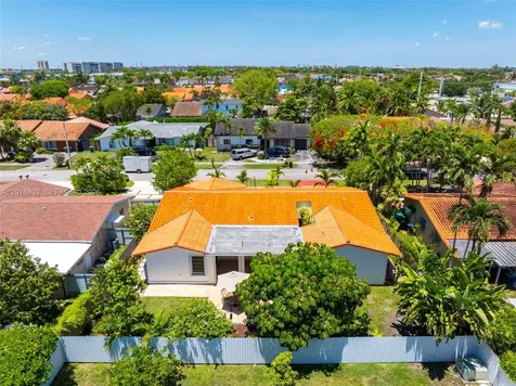 8922 SW 10th Terrace Miami FL 33174