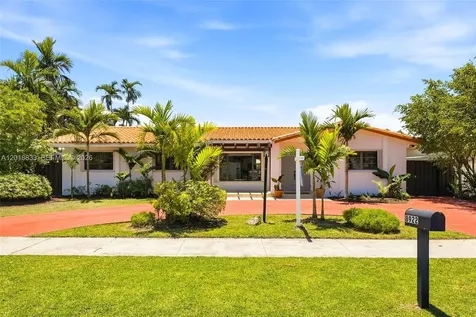 8922 SW 10th Terrace Miami FL 33174