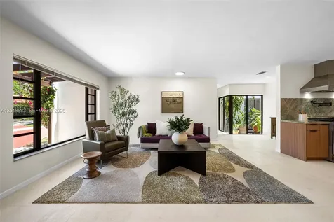 8922 SW 10th Terrace Miami FL 33174
