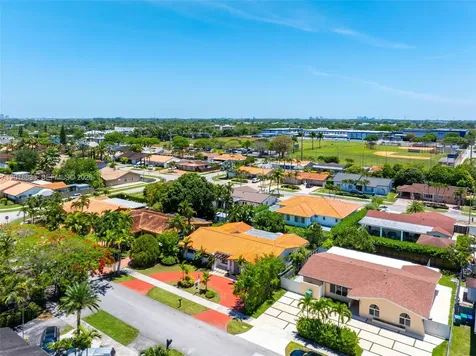 8922 SW 10th Terrace Miami FL 33174