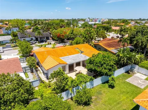 8922 SW 10th Terrace Miami FL 33174