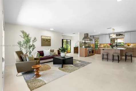 8922 SW 10th Terrace Miami FL 33174
