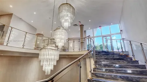 5401 Collins Avenue Miami Beach FL 33140