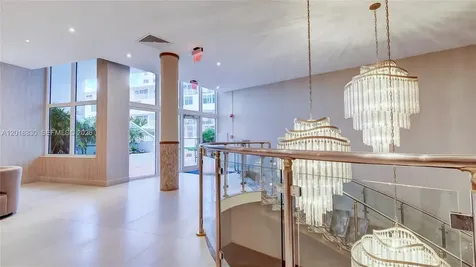 5401 Collins Avenue Miami Beach FL 33140