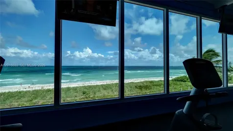5401 Collins Avenue Miami Beach FL 33140
