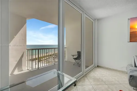 5401 Collins Avenue Miami Beach FL 33140