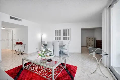 5401 Collins Avenue Miami Beach FL 33140