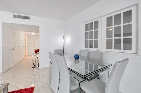 5401 Collins Avenue Miami Beach FL 33140