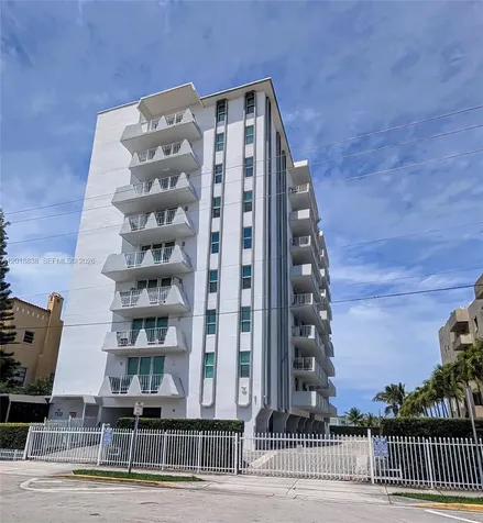 7133 Bay Drive Miami Beach FL 33141