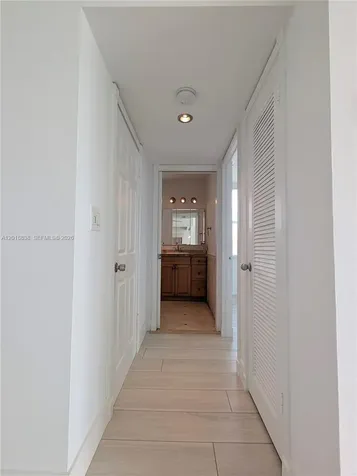 7133 Bay Drive Miami Beach FL 33141