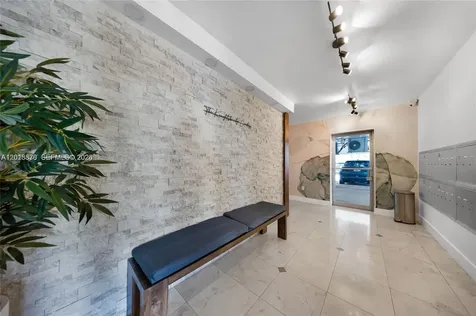 7133 Bay Drive Miami Beach FL 33141