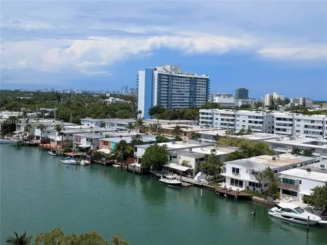 7133 Bay Drive Miami Beach FL 33141