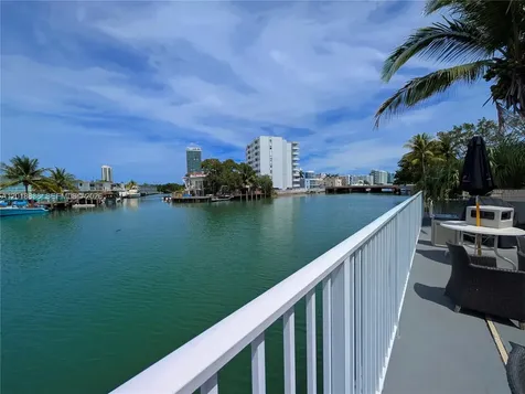 7133 Bay Drive Miami Beach FL 33141