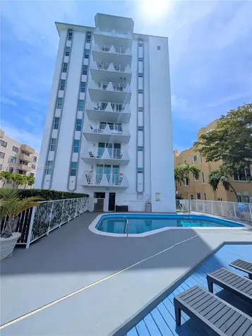 7133 Bay Drive Miami Beach FL 33141