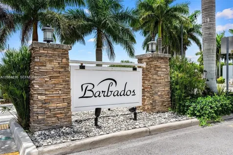 2542 NE 1st Street Homestead FL 33033