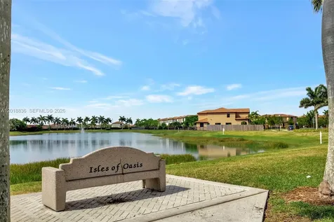 2542 NE 1st Street Homestead FL 33033