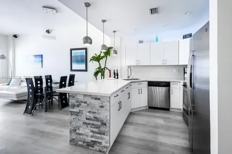 3725 S Ocean Drive Hollywood FL 33019