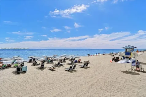 3725 S Ocean Drive Hollywood FL 33019