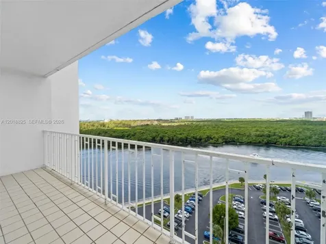 500 Bayview Drive Sunny Isles Beach FL 33160