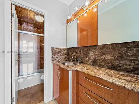 500 Bayview Drive Sunny Isles Beach FL 33160