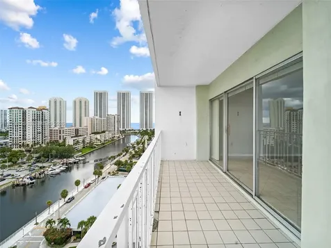 500 Bayview Drive Sunny Isles Beach FL 33160