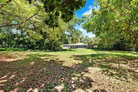 7480 SW 122nd Street Pinecrest FL 33156