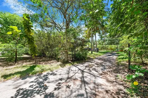 7480 SW 122nd Street Pinecrest FL 33156