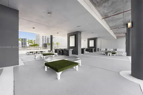 690 SW 1st Court Miami FL 33130