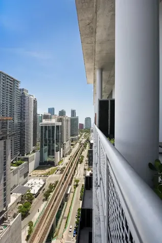 690 SW 1st Court Miami FL 33130