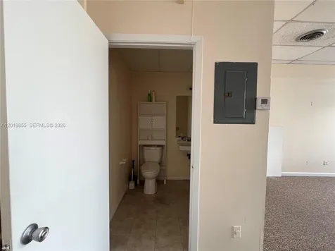 100 E Oakland Park Boulevard Wilton Manors FL 33334