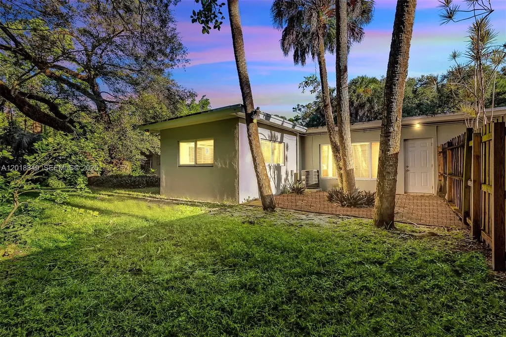 1550 SW 23rd Court Fort Lauderdale FL 33315
