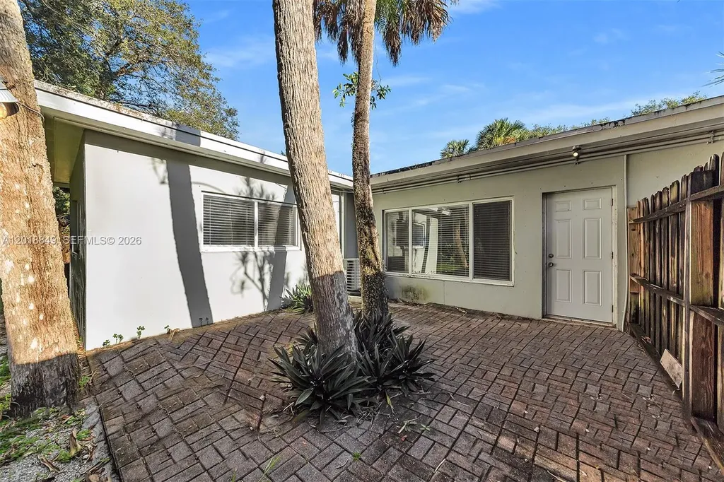 1550 SW 23rd Court Fort Lauderdale FL 33315
