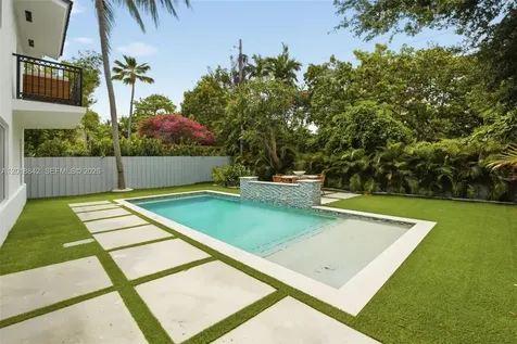 725 NE 76th Street Miami FL 33138