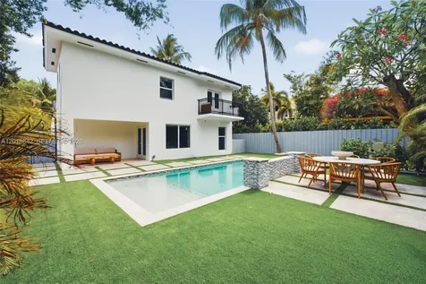 725 NE 76th Street Miami FL 33138