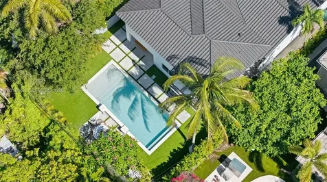 725 NE 76th Street Miami FL 33138