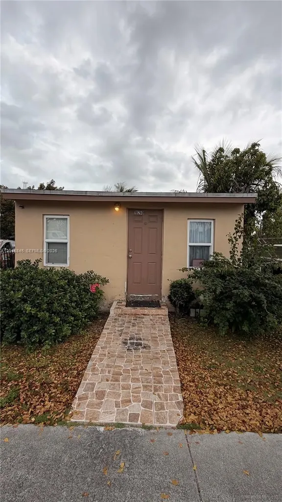 10260 SW 182nd Street Miami FL 33157