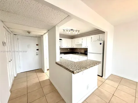 2771 Taft Street Hollywood FL 33020