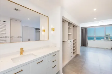 848 Brickell Key Drive Miami FL 33131