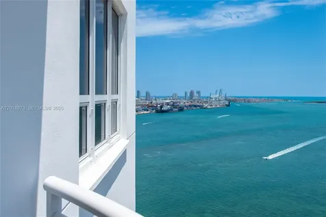 848 Brickell Key Drive Miami FL 33131