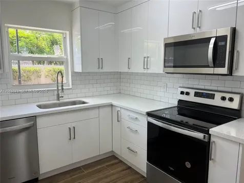 7775 SW 86th Street Miami FL 33143