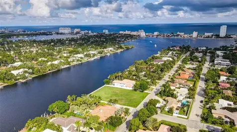 1051 S Southlake Drive Hollywood FL 33019