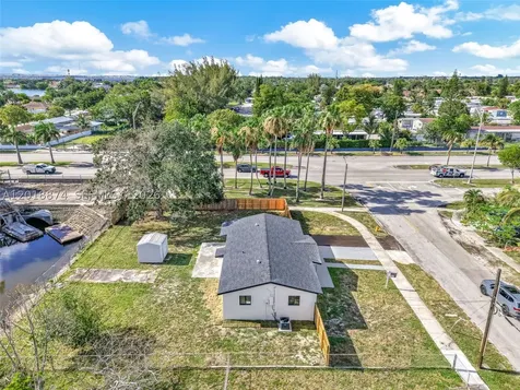 19820 NW 39th Avenue Miami Gardens FL 33055