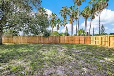 19820 NW 39th Avenue Miami Gardens FL 33055