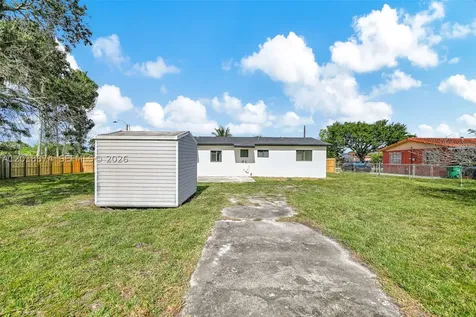 19820 NW 39th Avenue Miami Gardens FL 33055