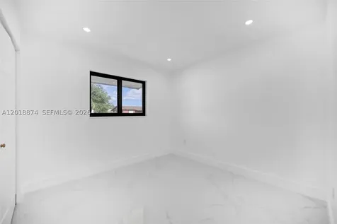 19820 NW 39th Avenue Miami Gardens FL 33055