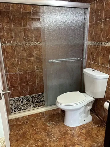 2780 W 76th Street Hialeah FL 33016