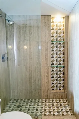 401 69th Street Miami Beach FL 33141