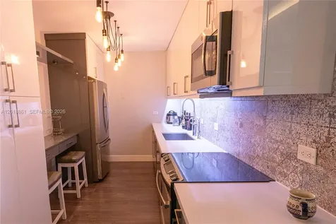 401 69th Street Miami Beach FL 33141