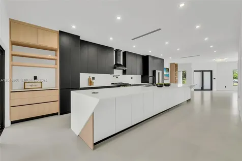 8865 NW 148th Terrace Miami Lakes FL 33018